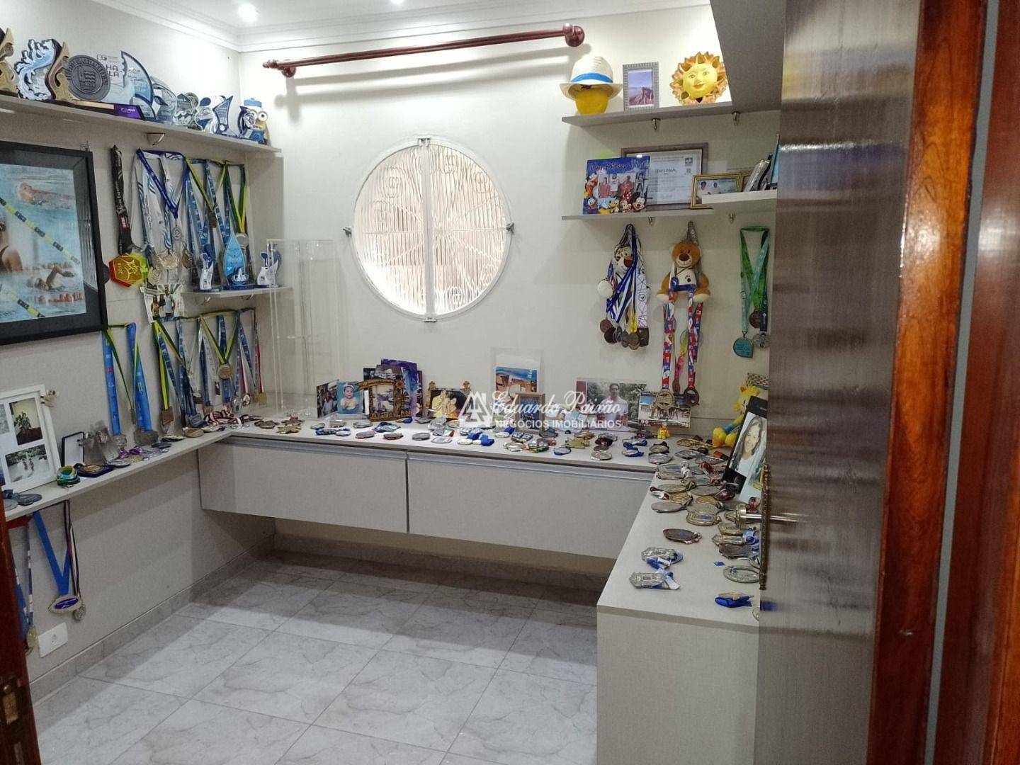 Sobrado à venda com 4 quartos, 283m² - Foto 18