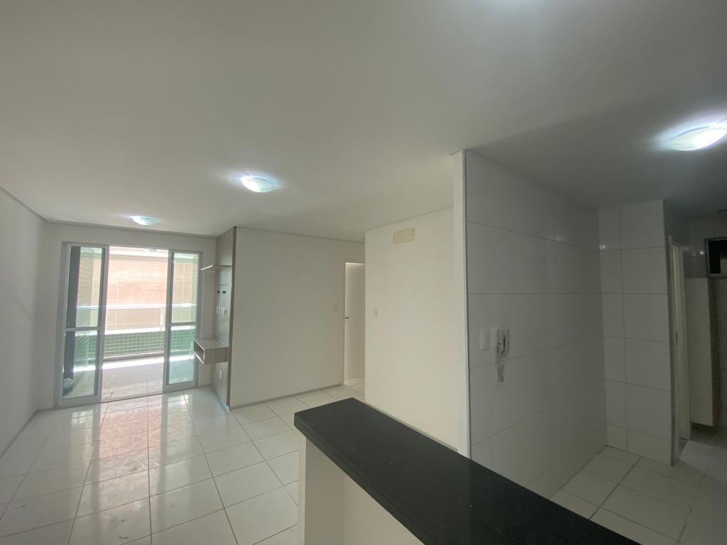 Apartamento à venda com 2 quartos, 75m² - Foto 1