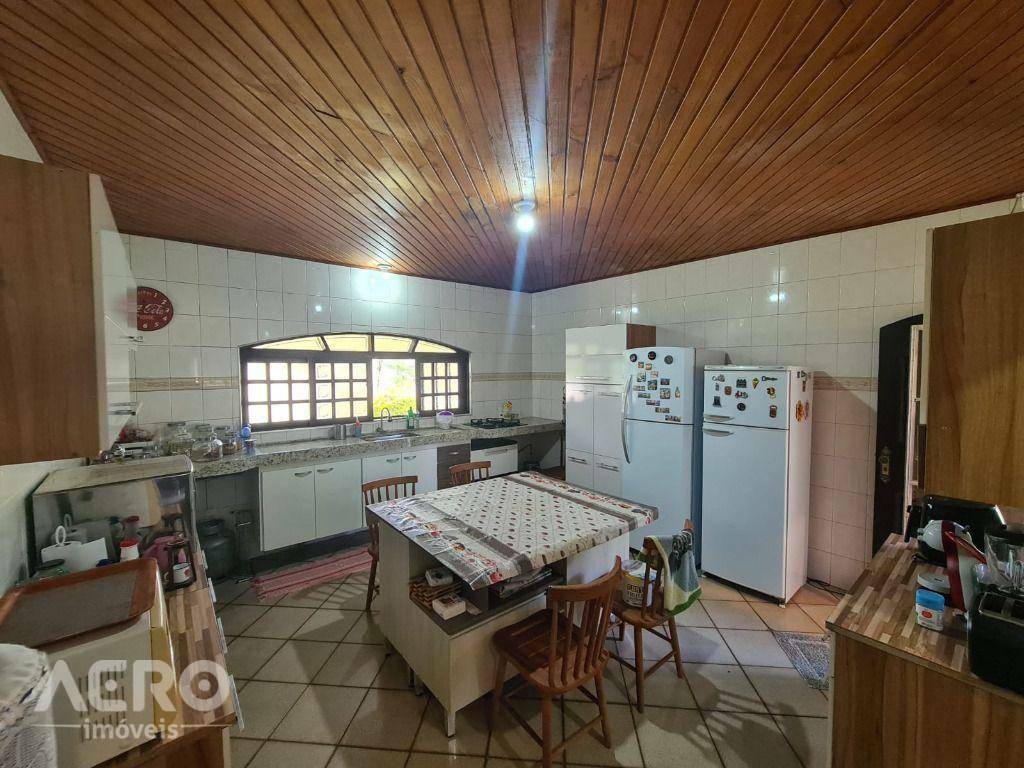 Chácara à venda com 3 quartos, 300m² - Foto 28