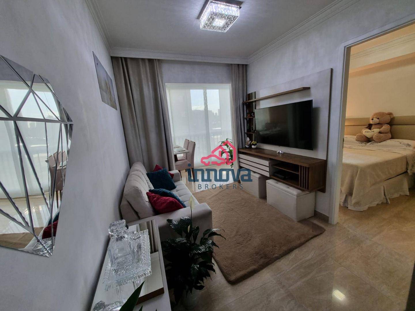 Apartamento à venda com 1 quarto, 34m² - Foto 2