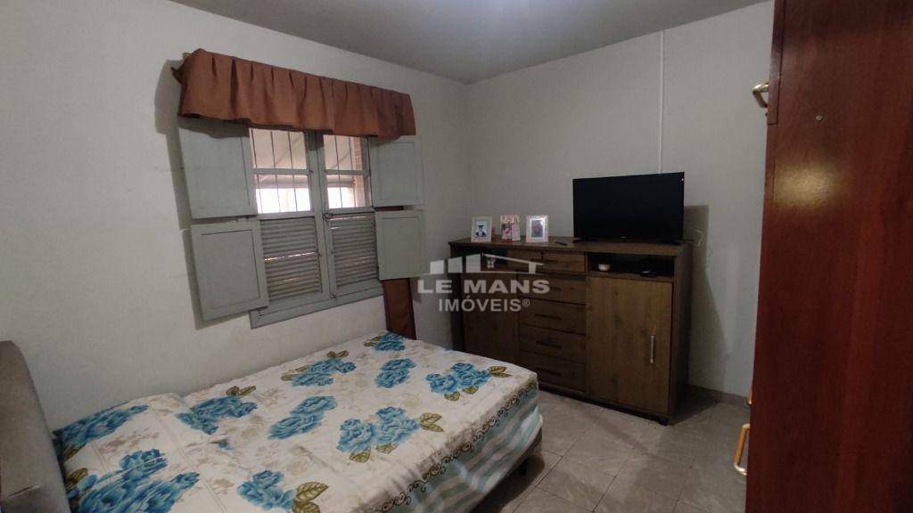 Casa à venda com 3 quartos, 96m² - Foto 6