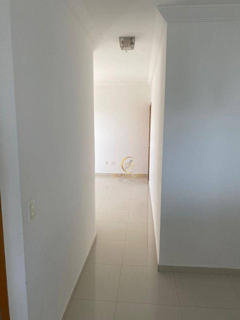 Apartamento à venda com 2 quartos, 69m² - Foto 3