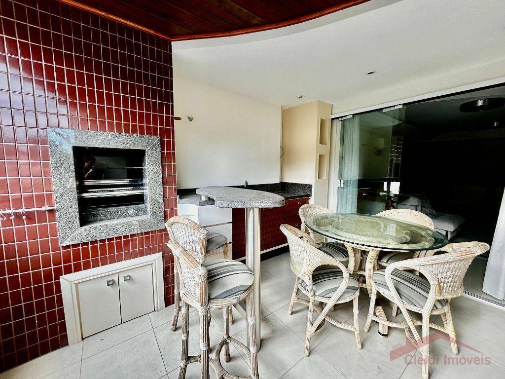 Apartamento para alugar com 2 quartos, 120m² - Foto 9
