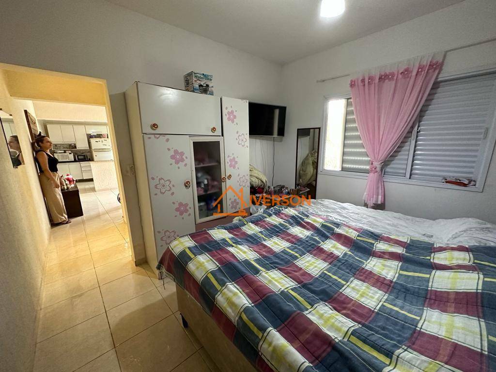 Casa à venda com 1 quarto, 60m² - Foto 8