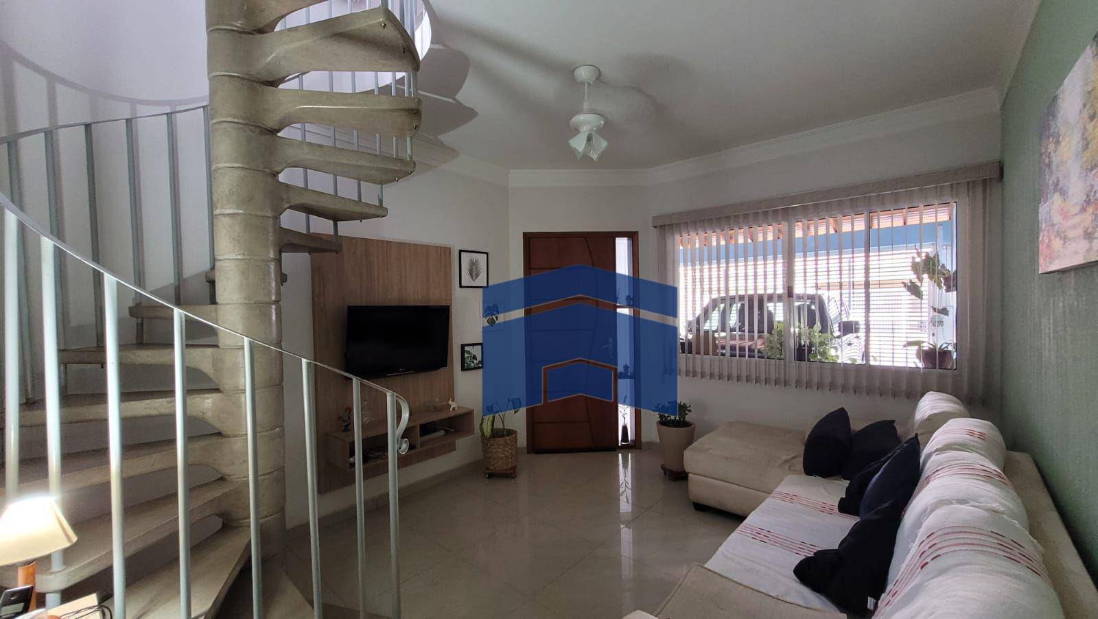 Casa à venda com 3 quartos, 155m² - Foto 2