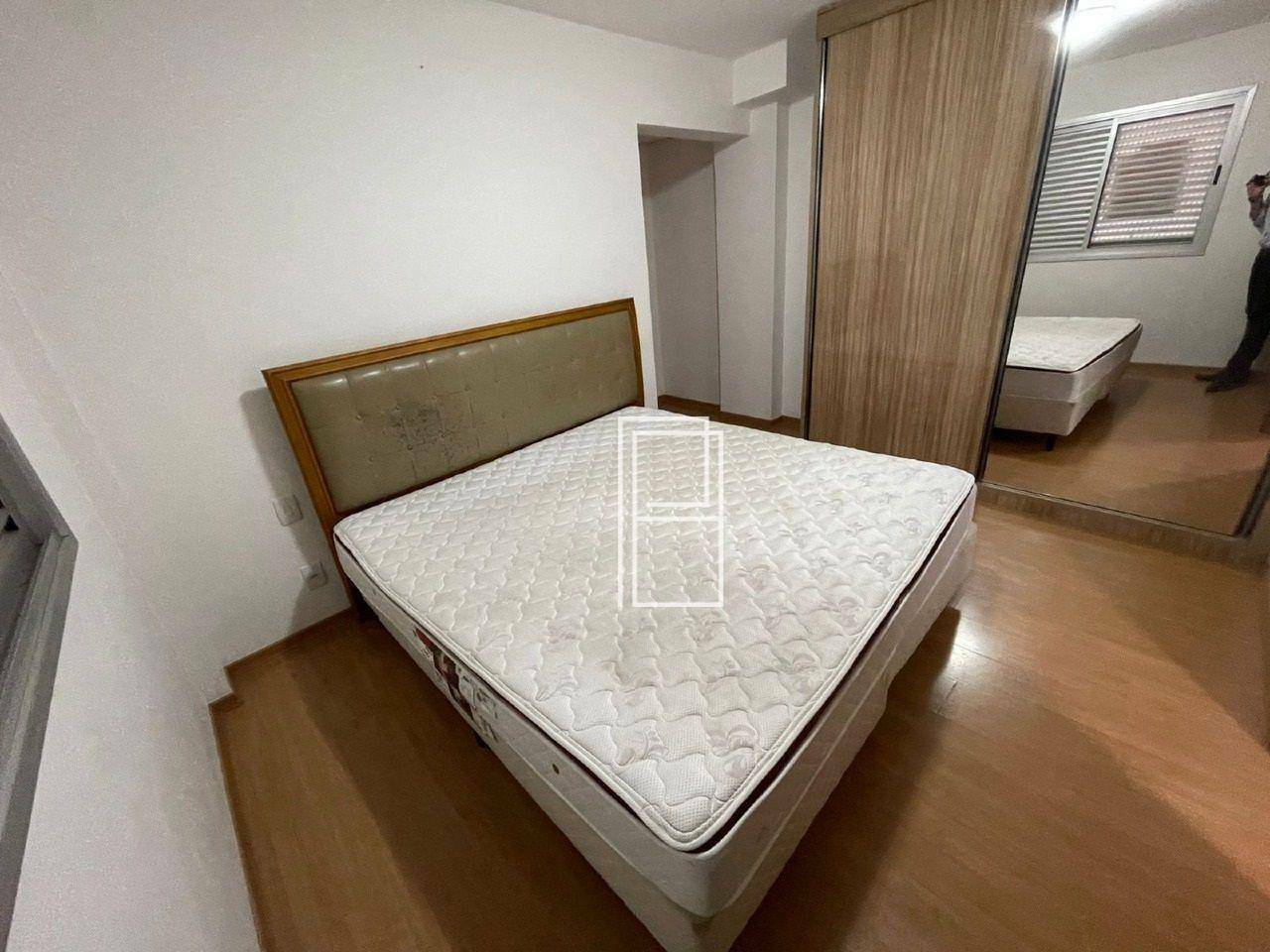 Apartamento à venda com 4 quartos, 140m² - Foto 13