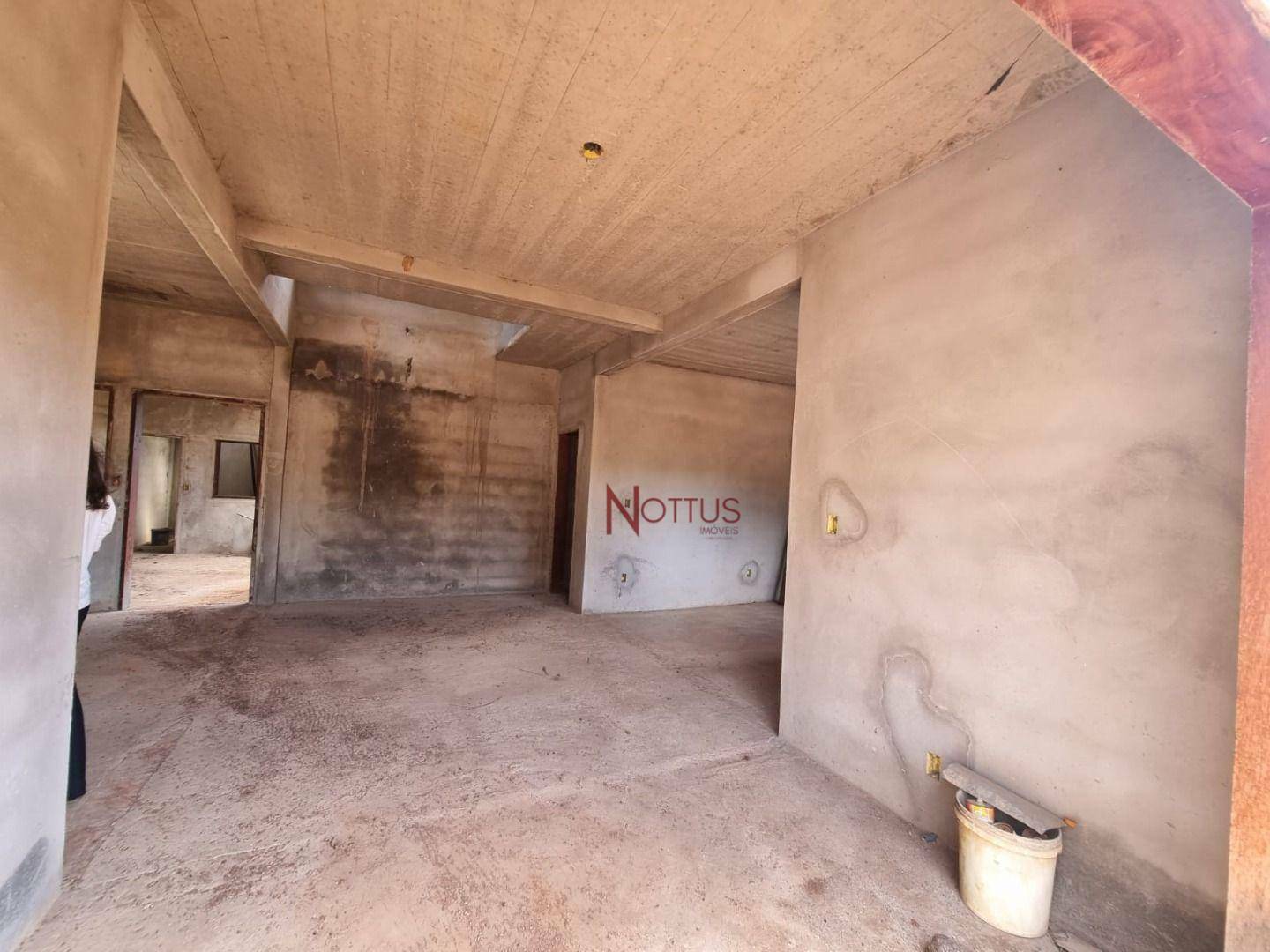 Casa à venda com 3 quartos, 255m² - Foto 9