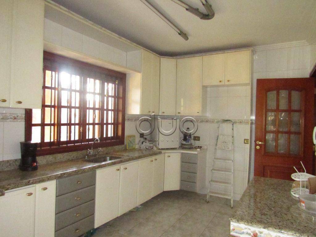 Casa para alugar com 2 quartos, 541m² - Foto 12