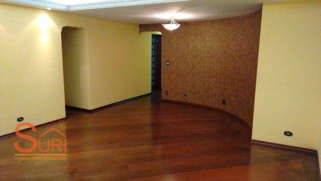 Apartamento à venda com 3 quartos, 145m² - Foto 2