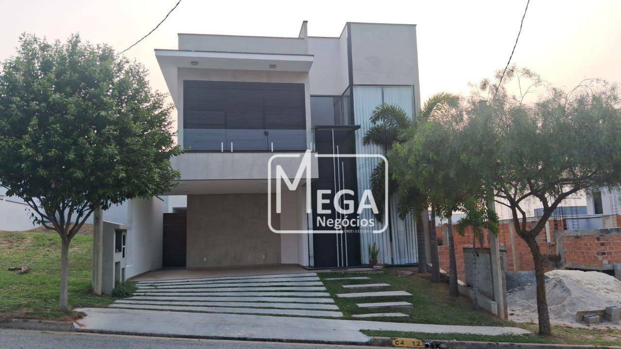 Casa de Condomínio para alugar com 4 quartos, 300m² - Foto 2