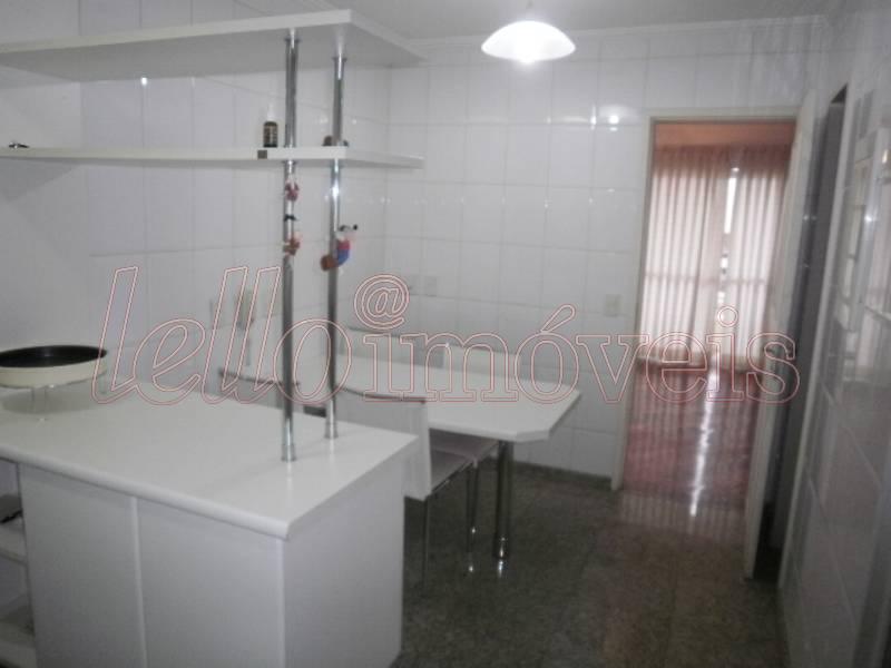 Apartamento para alugar com 3 quartos, 130m² - Foto 18