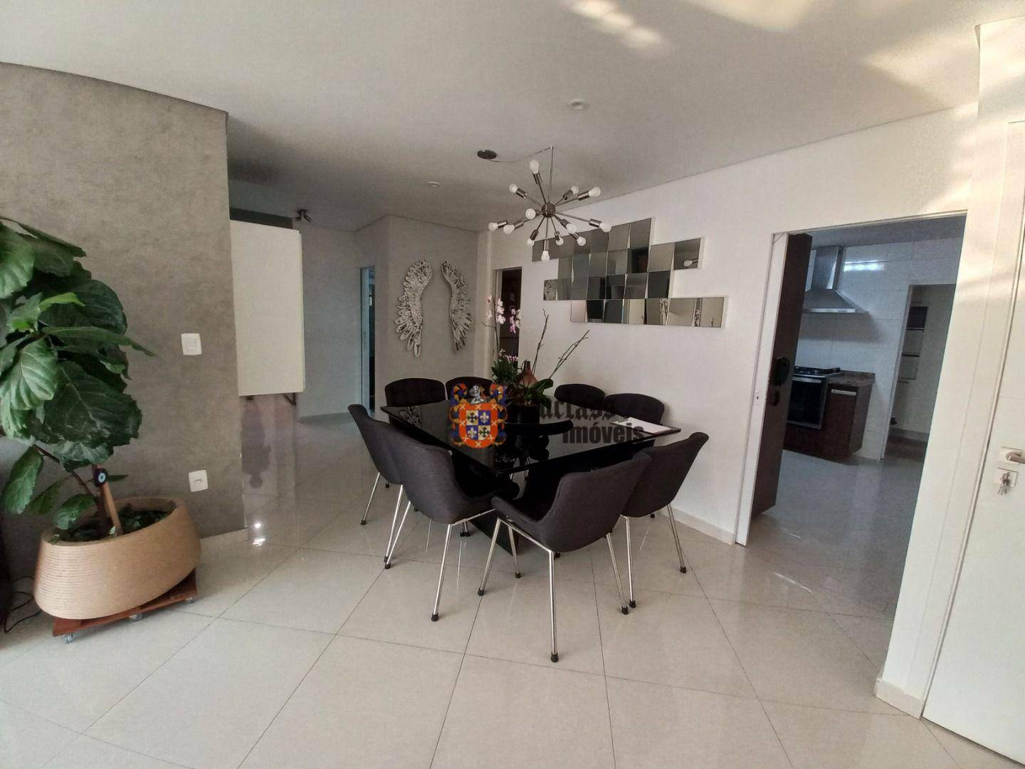 Apartamento à venda com 3 quartos, 150m² - Foto 7