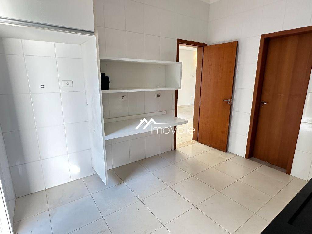 Casa de Condomínio para alugar com 4 quartos, 280m² - Foto 27