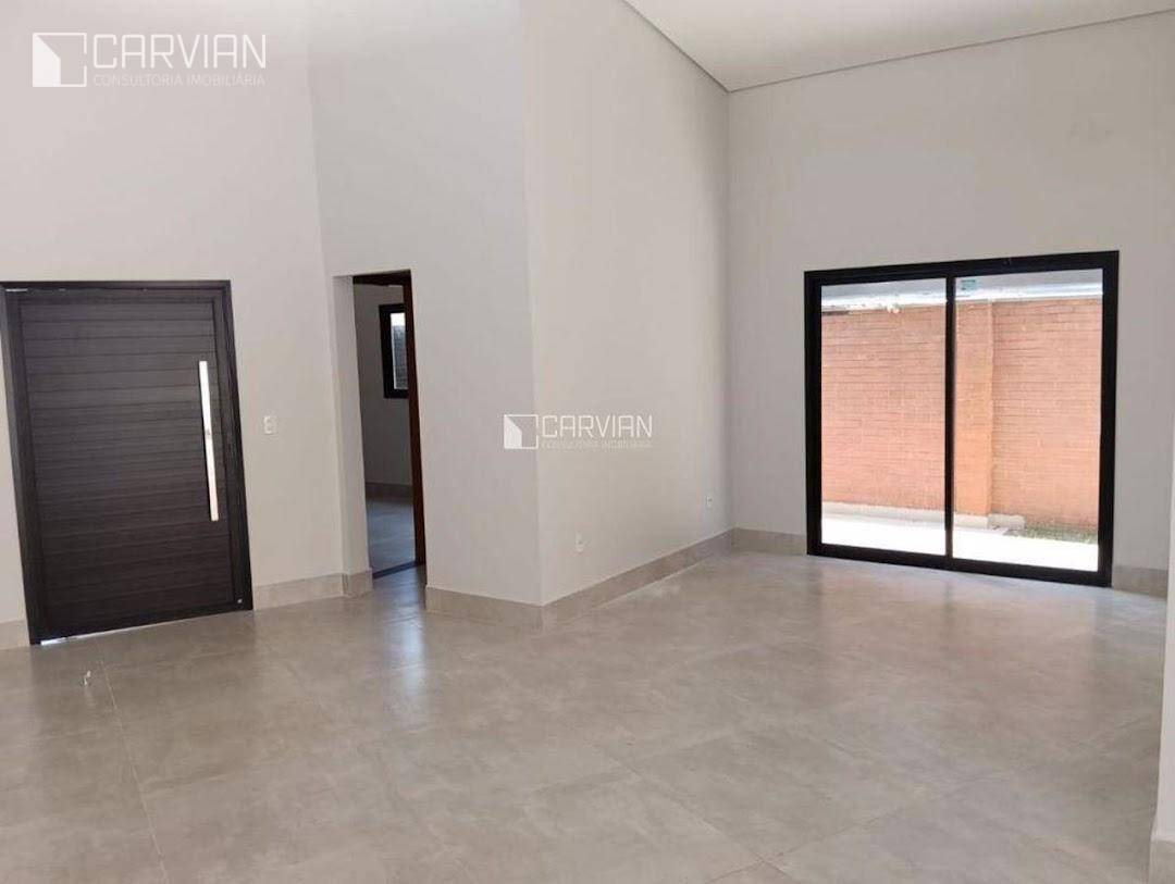 Casa de Condomínio à venda com 4 quartos, 260m² - Foto 4