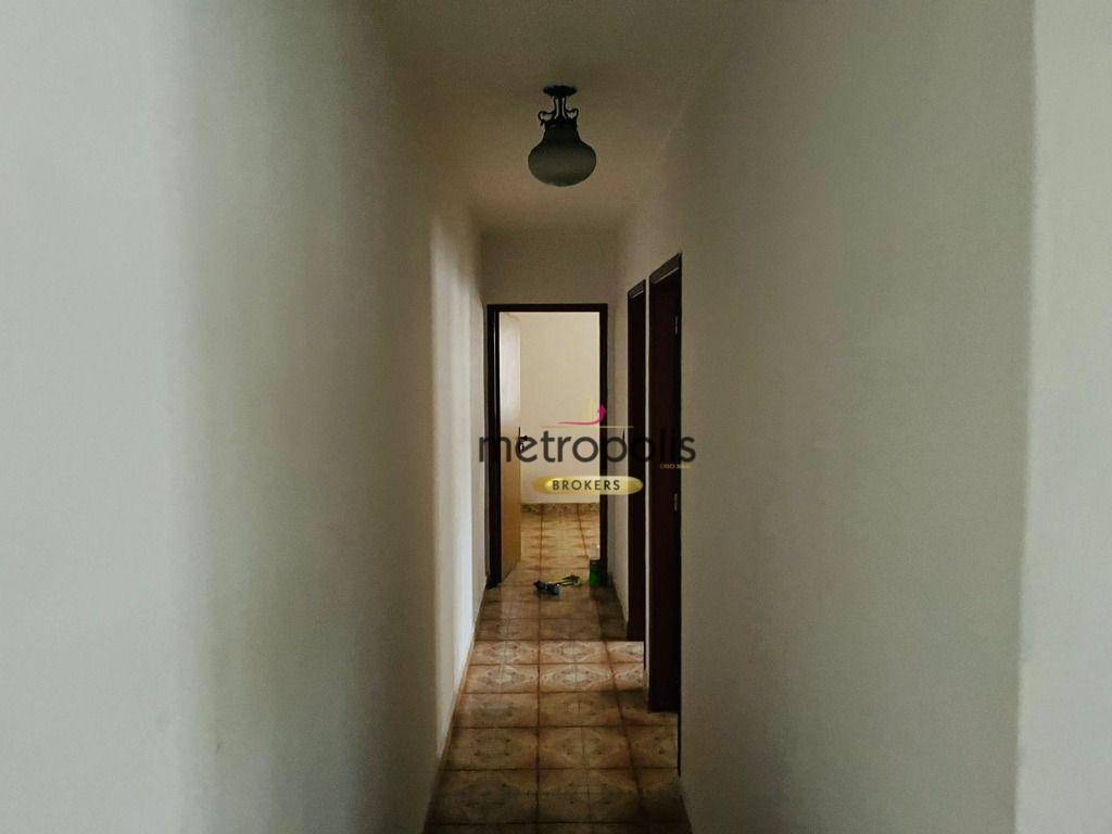 Sobrado à venda com 3 quartos, 200m² - Foto 4