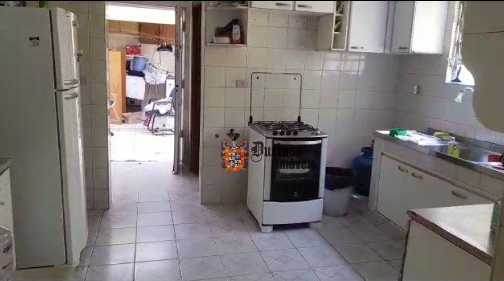 Sobrado à venda com 3 quartos, 192m² - Foto 9