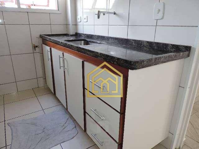 Apartamento à venda com 2 quartos, 58m² - Foto 3