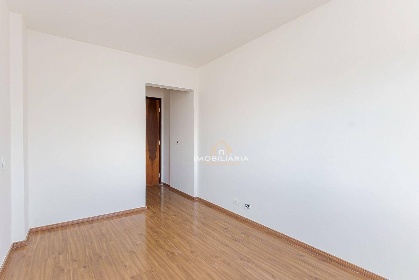 Apartamento à venda com 2 quartos, 70m² - Foto 19