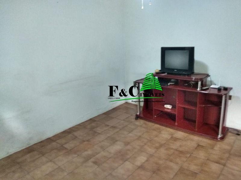 Casa à venda com 3 quartos, 250m² - Foto 5