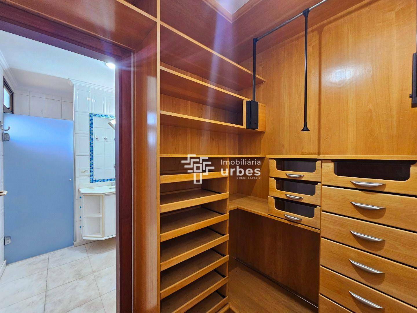 Apartamento à venda com 3 quartos, 250m² - Foto 41