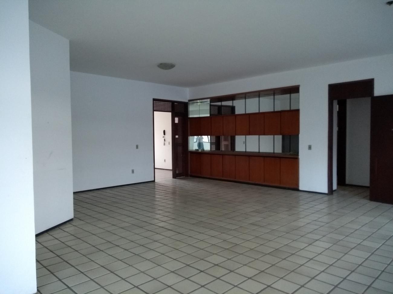 Apartamento à venda com 3 quartos, 286m² - Foto 1