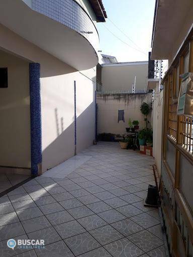 Casa à venda com 3 quartos, 180m² - Foto 4