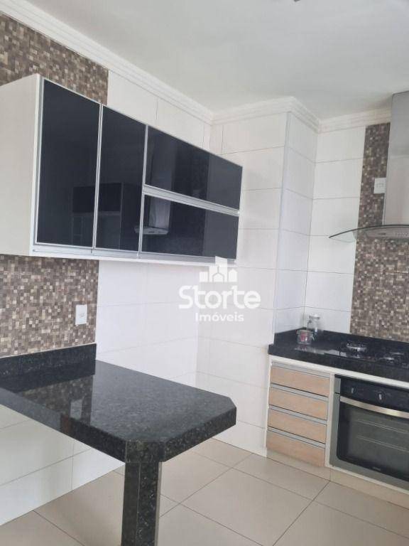 Apartamento para alugar com 3 quartos, 108m² - Foto 5