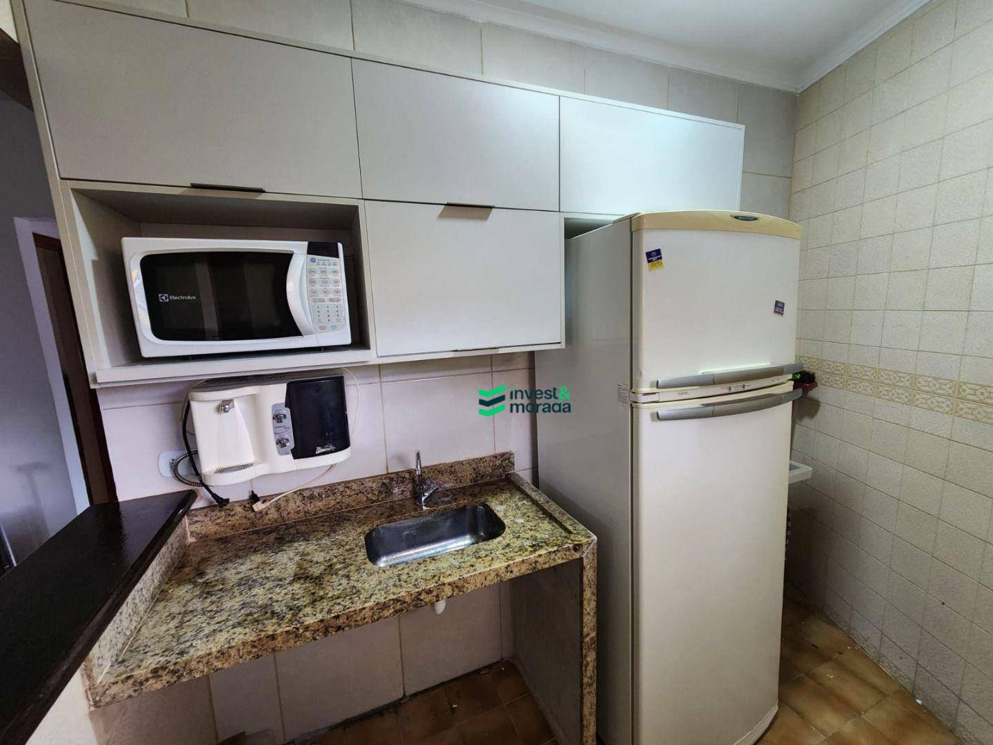 Casa para alugar com 2 quartos, 70m² - Foto 1