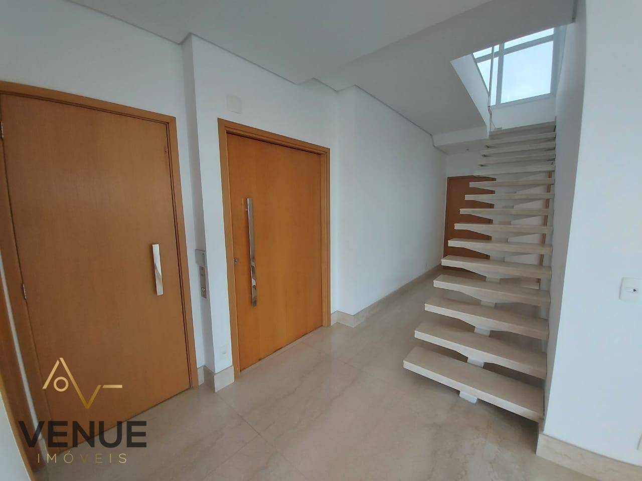 Apartamento à venda com 4 quartos, 333m² - Foto 3