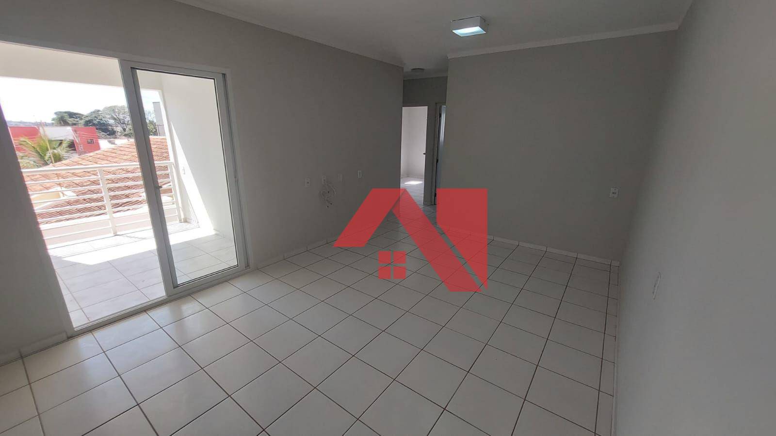 Apartamento para alugar com 3 quartos, 80m² - Foto 1