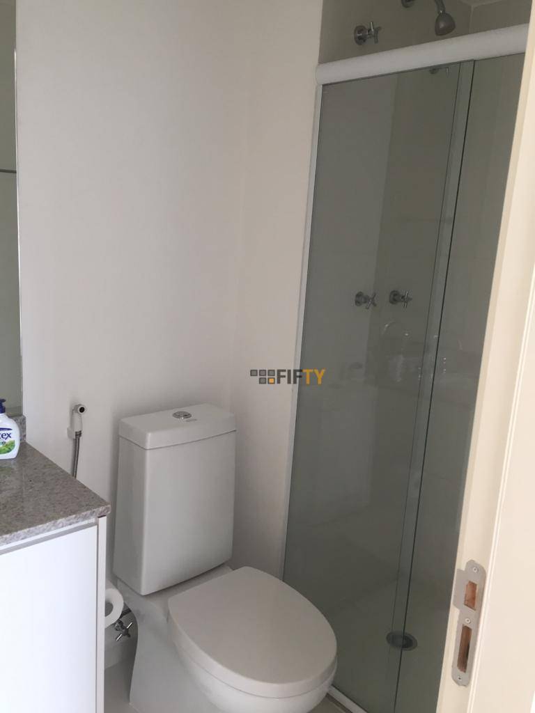 Apartamento para alugar com 2 quartos, 64m² - Foto 12