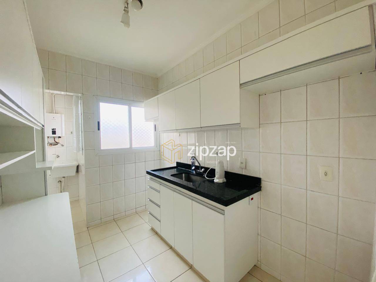 Apartamento para alugar com 3 quartos, 81m² - Foto 9