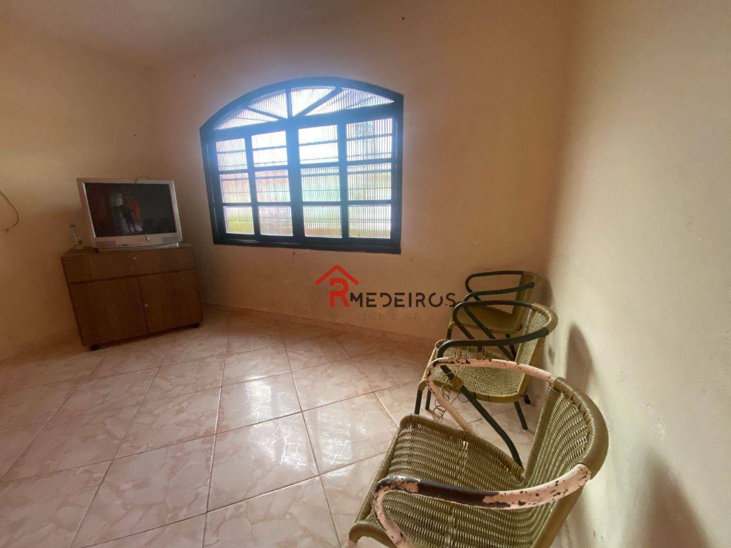 Casa à venda com 2 quartos, 98m² - Foto 11