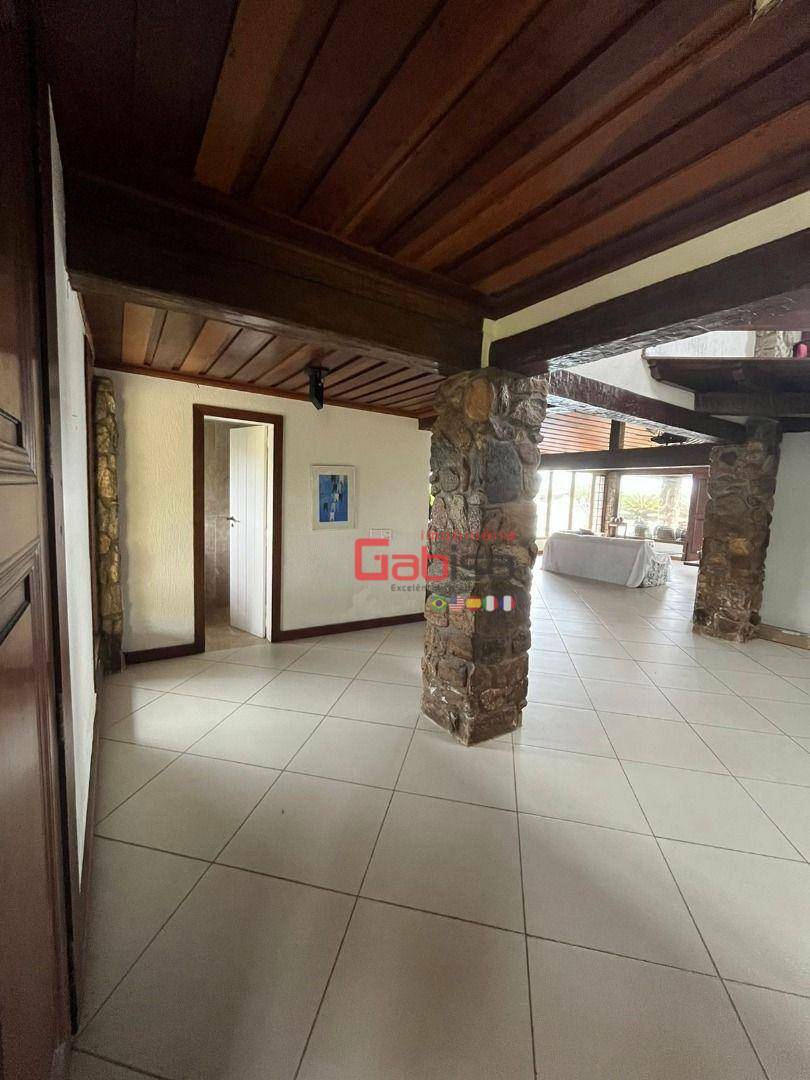 Casa à venda com 4 quartos, 650m² - Foto 39