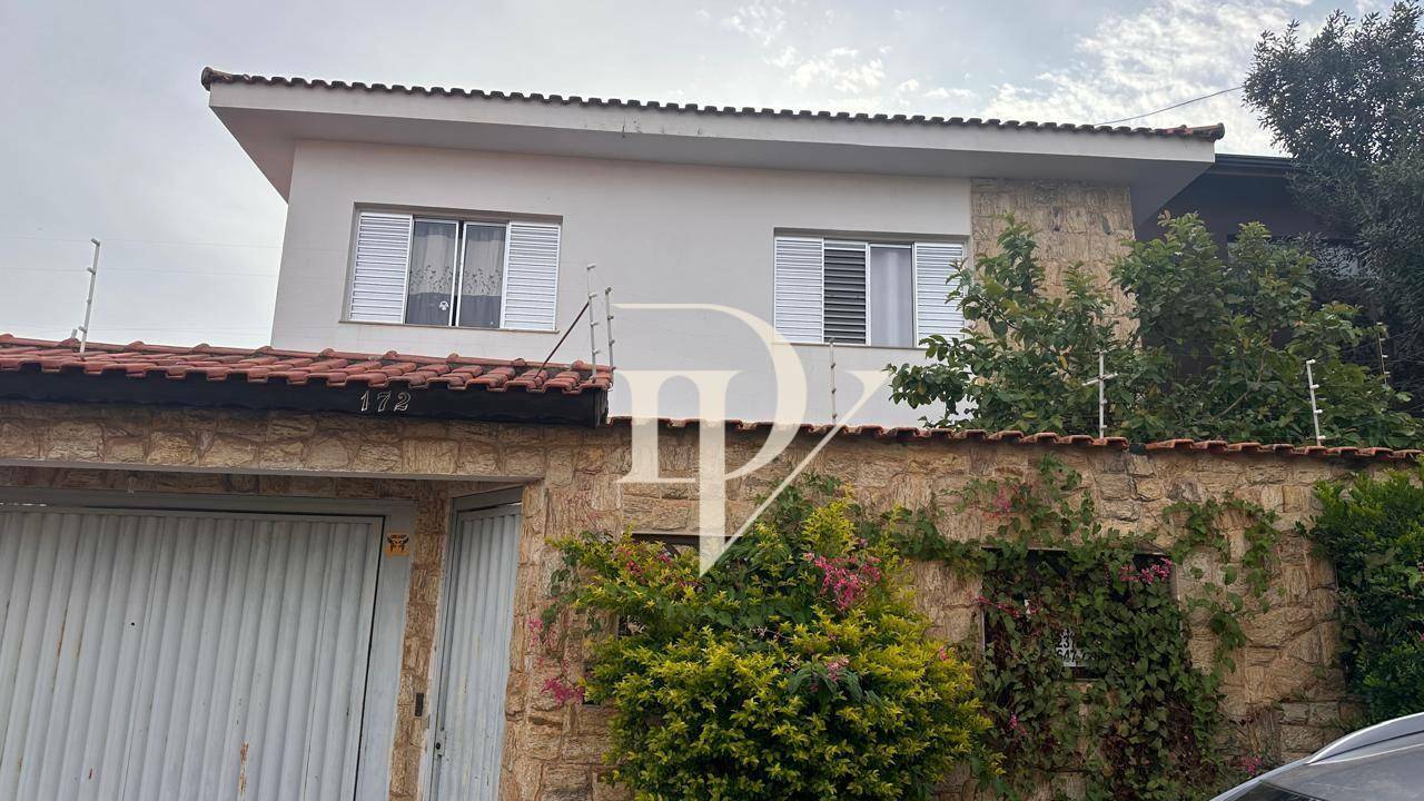 Casa à venda com 3 quartos, 258m² - Foto 3