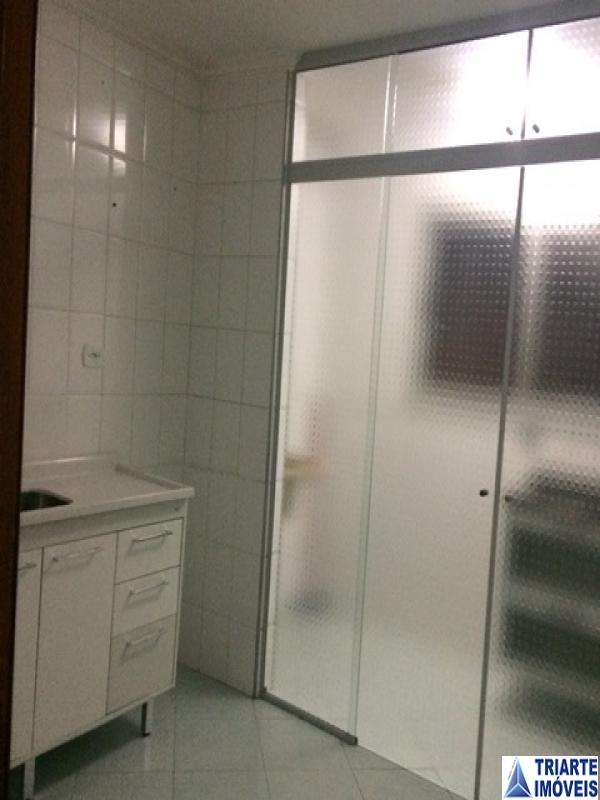 Apartamento para alugar com 2 quartos, 65m² - Foto 13