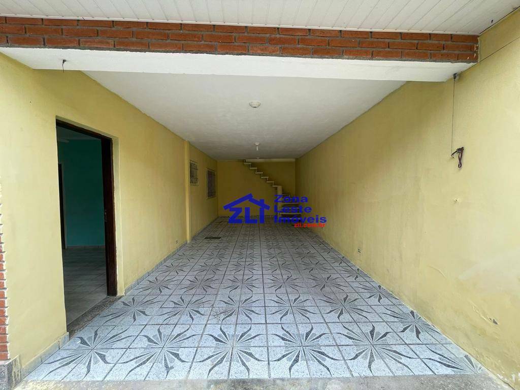 Sobrado à venda com 4 quartos, 234m² - Foto 1