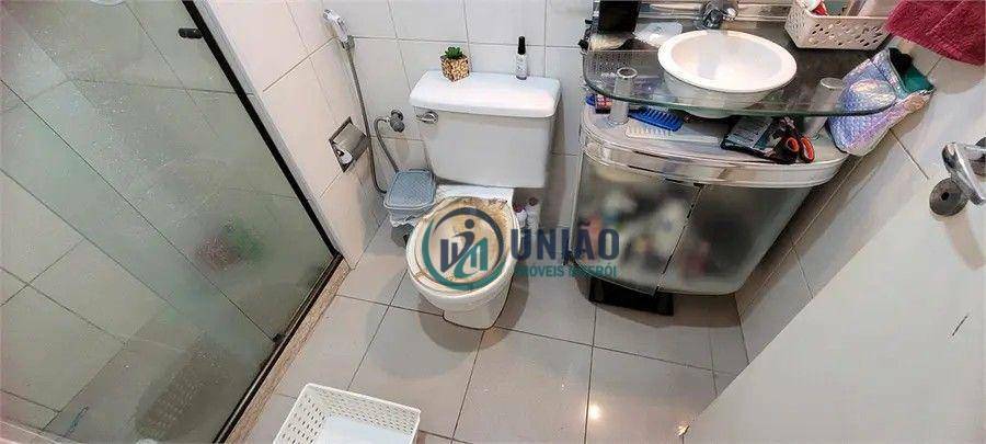 Apartamento à venda com 2 quartos, 70m² - Foto 10