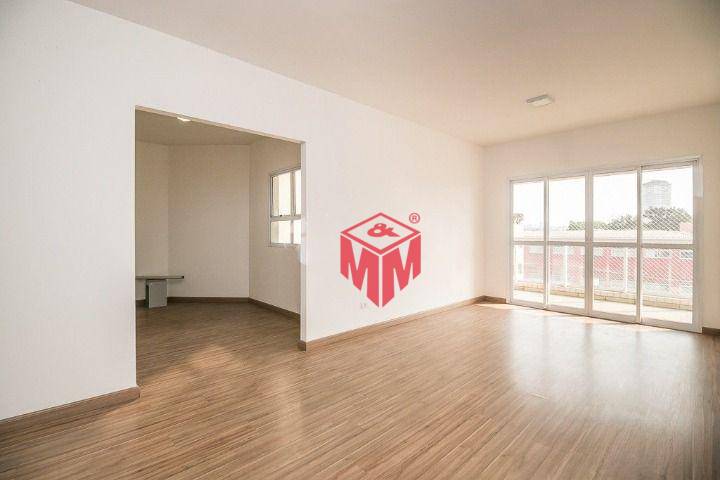 Apartamento à venda com 3 quartos, 110m² - Foto 1