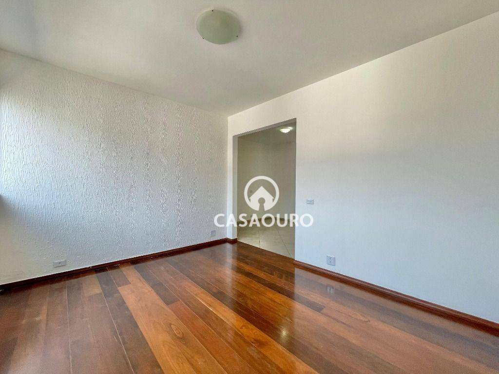 Apartamento à venda com 3 quartos, 110m² - Foto 3