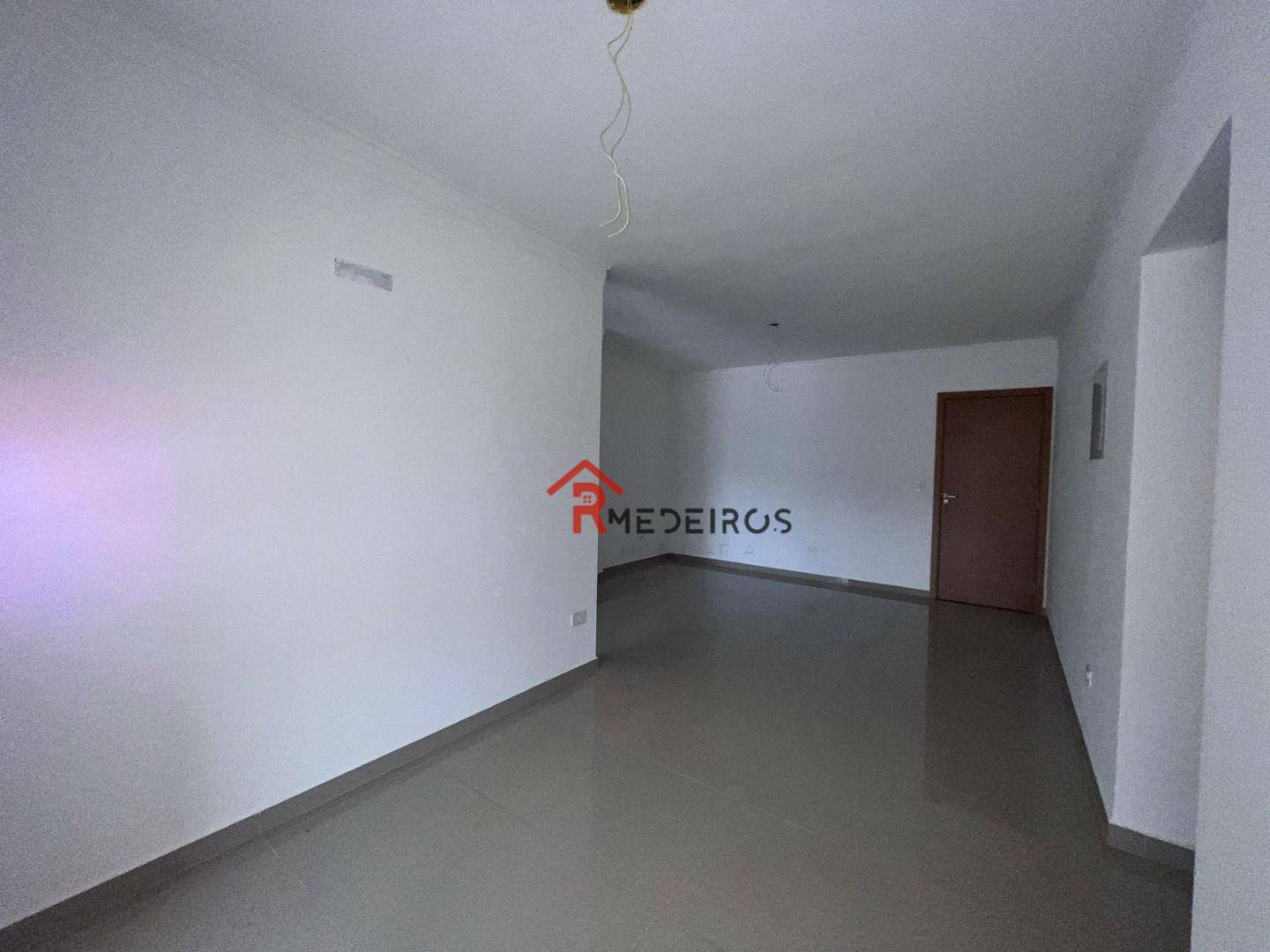 Apartamento à venda com 3 quartos, 95m² - Foto 3