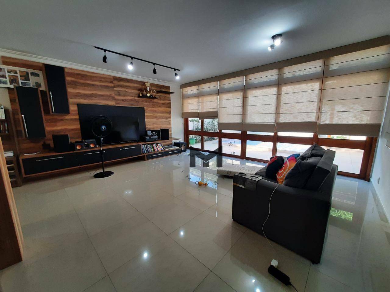 Casa à venda com 4 quartos, 260m² - Foto 3