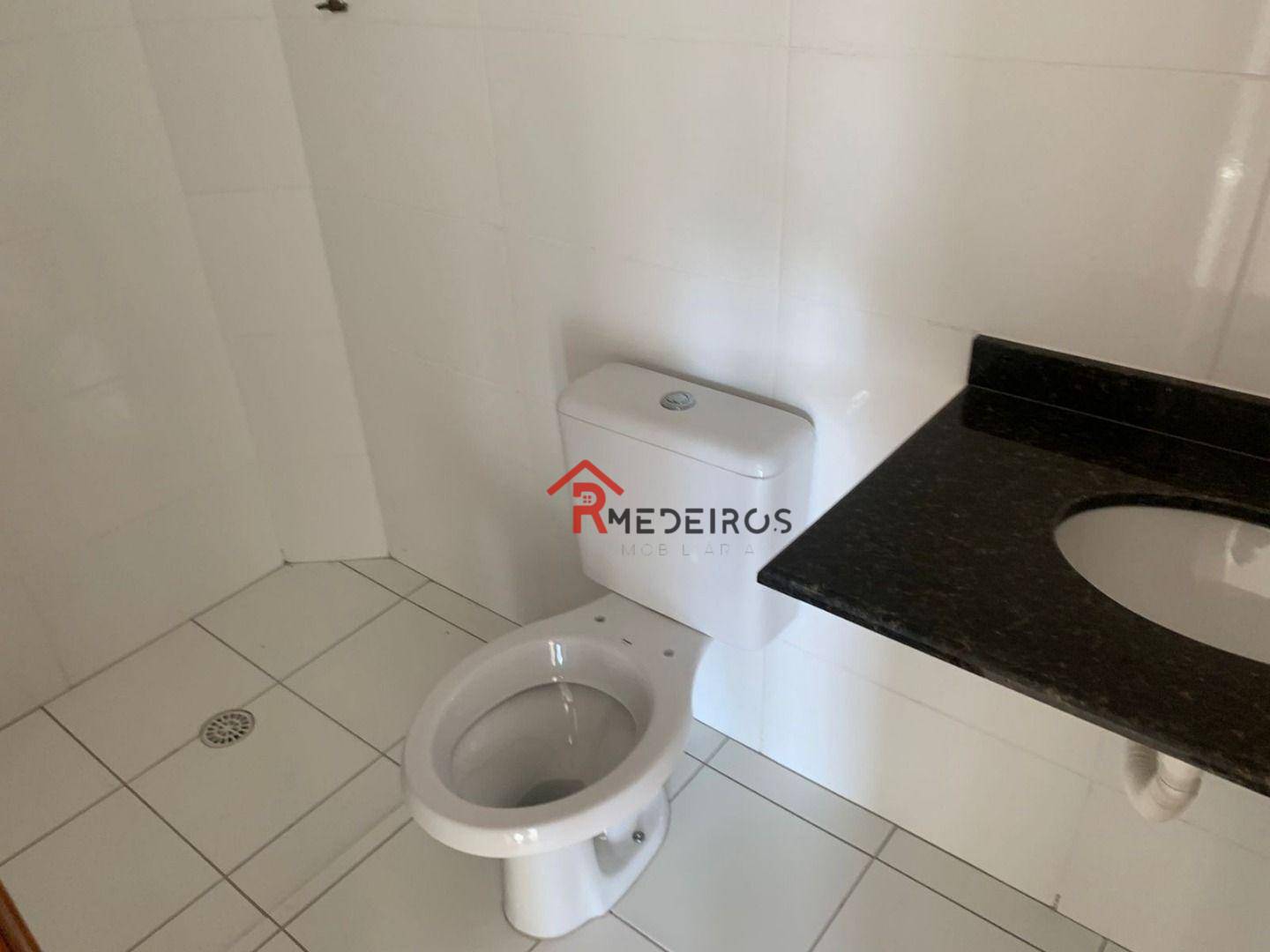 Apartamento à venda com 2 quartos, 66m² - Foto 13