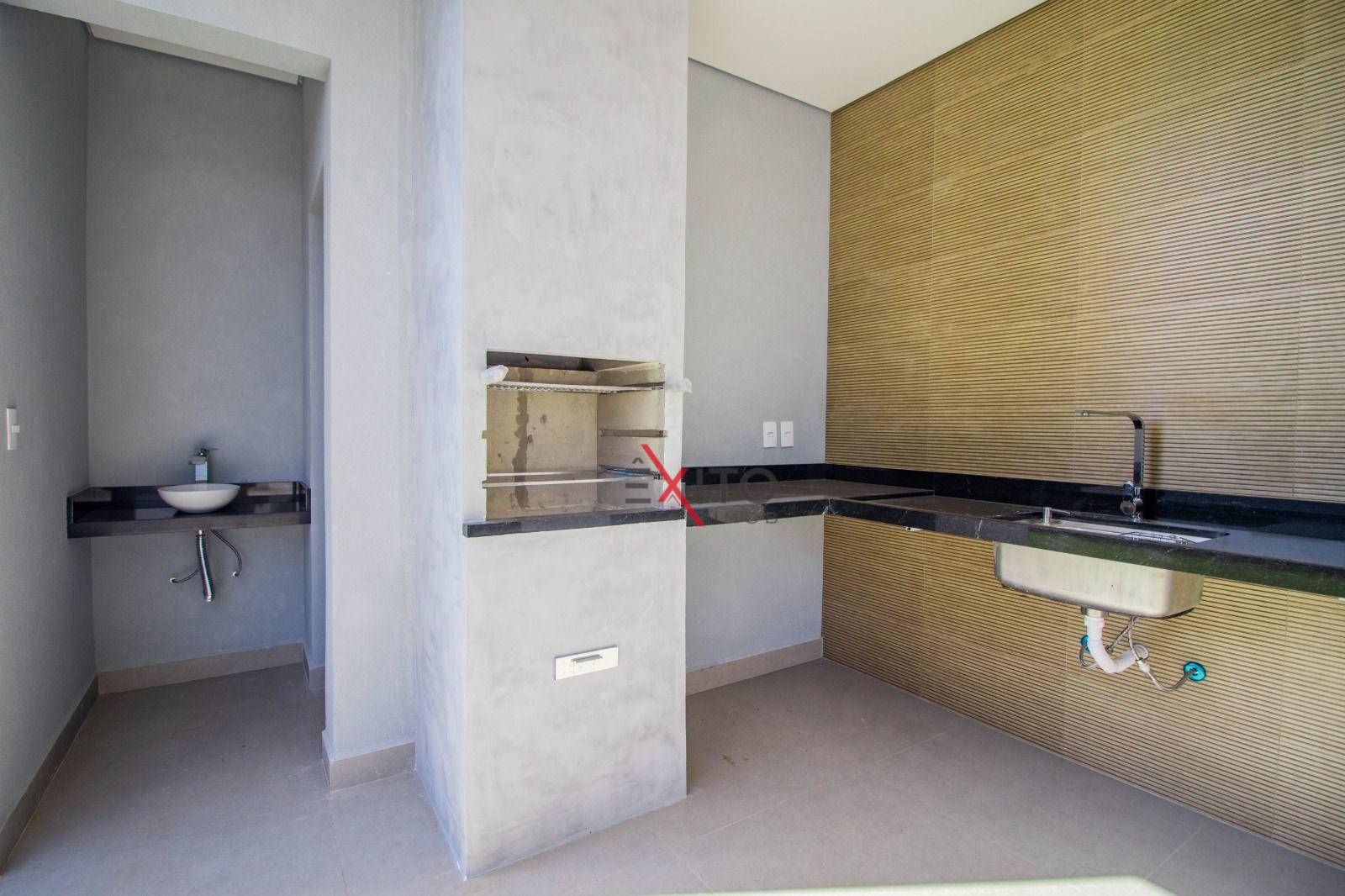 Casa de Condomínio à venda com 3 quartos, 202m² - Foto 5