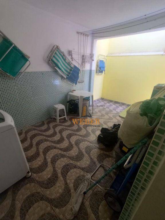 Sobrado à venda com 4 quartos, 200m² - Foto 8