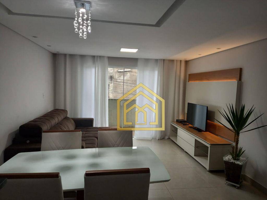 Sobrado à venda com 2 quartos, 200m² - Foto 2