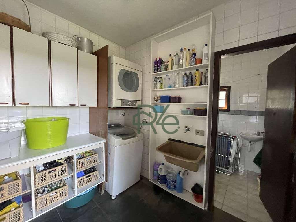 Casa de Condomínio à venda com 4 quartos, 220m² - Foto 42