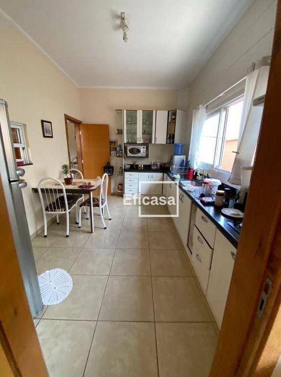 Casa de Condomínio à venda com 3 quartos, 190m² - Foto 22