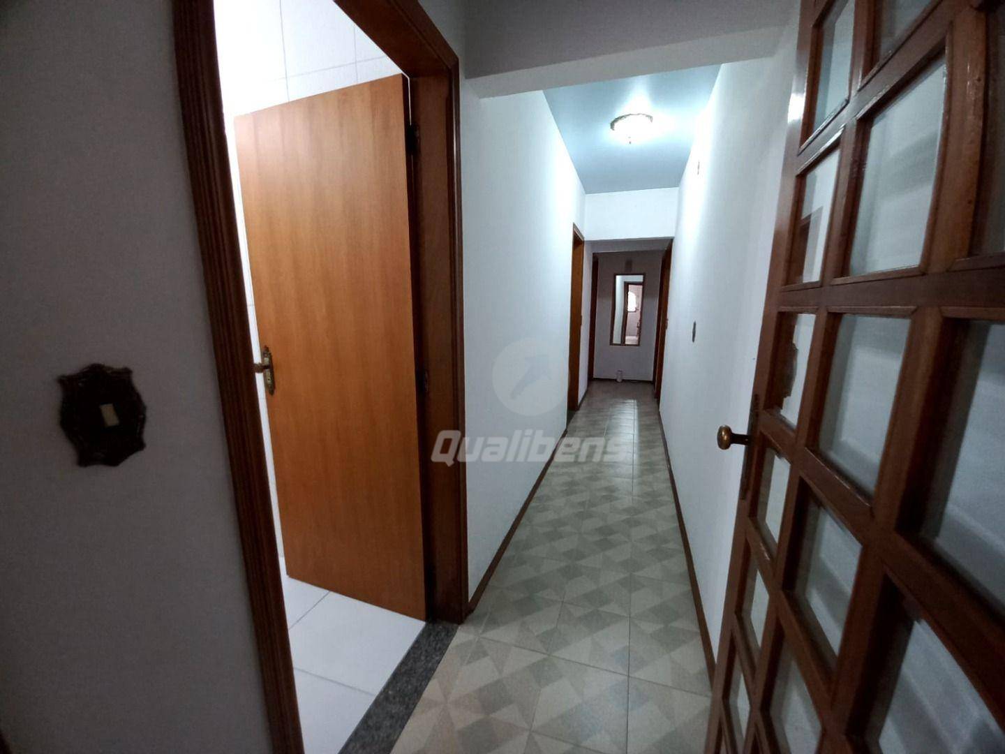 Casa à venda com 4 quartos, 228m² - Foto 19