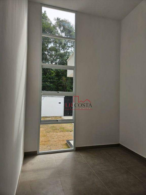 Casa à venda com 3 quartos, 112m² - Foto 7